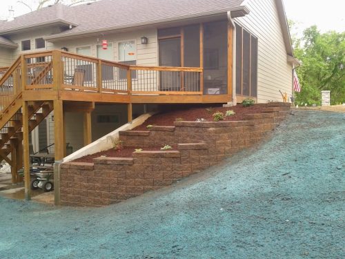 landscaping-booneville-missouri-stanaway-land-designs-grass-seeding-3