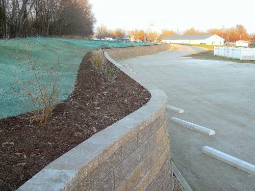 landscaping-booneville-missouri-stanaway-land-designs-retaining-walls-32